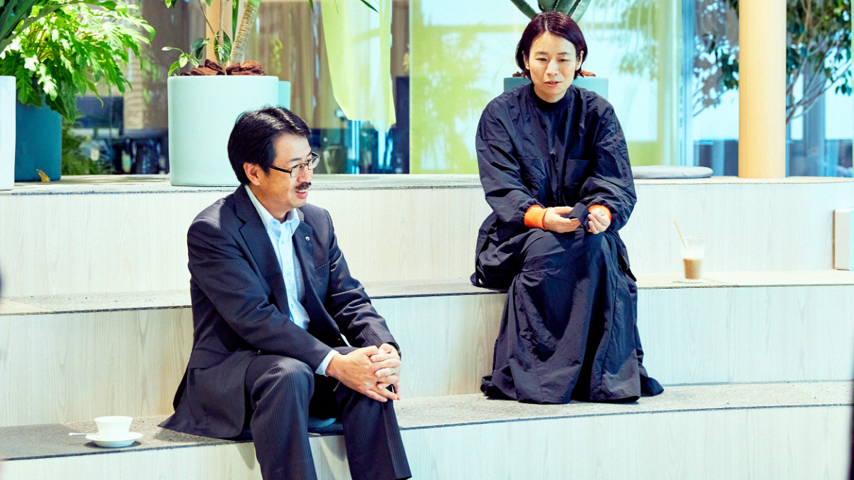 宇宙、事業