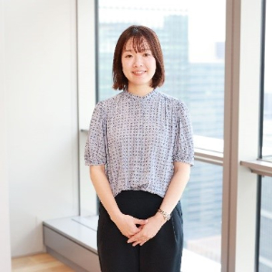 鶴屋 由美子